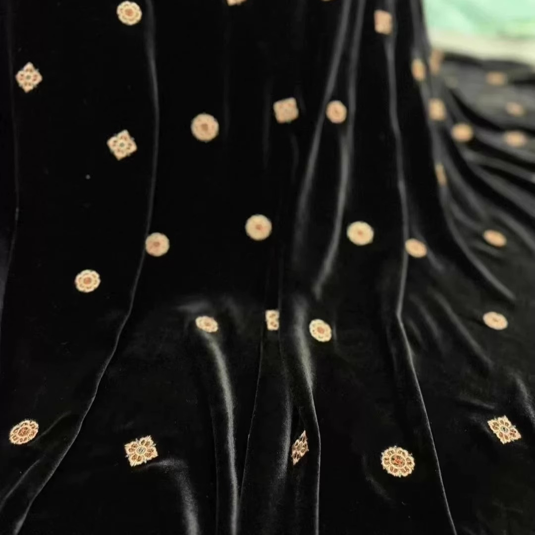 Kain Velour Sutra Bordir Hitam - Sewing Jackets ulasan dan harga